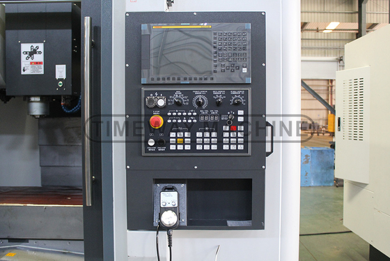 VMC1060L macchina di fresatura verticale CNC da 600 mm con 24 magazzini utensili