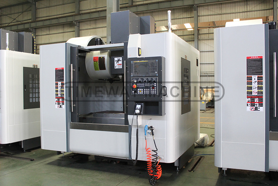 VMC1060L macchina di fresatura verticale CNC da 600 mm con 24 magazzini utensili