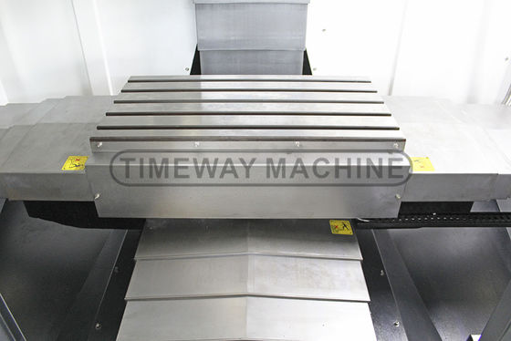 Velocità di alimentazione rapida 0 15 mm/min VMC 1270 Centro di lavorazione verticale per la fresatura dei metalli