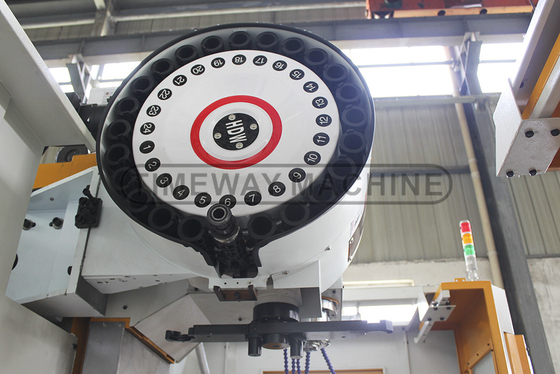 Alta precisione e alta velocità di alimentazione VMC850 Verticale Macchine di fresatura CNC per metallo