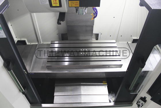 Centrale di lavorazione verticale a letto CNC con sistema CNC
